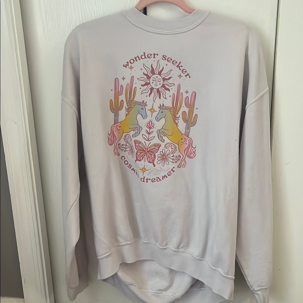 Wonder Seeker Graphic Sweatshirt